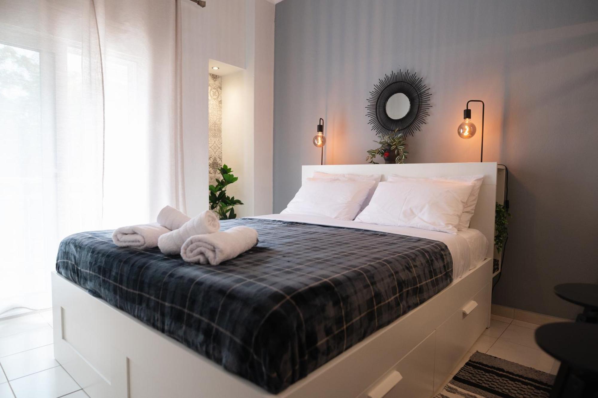 Sapphire Majesty Suite By Heaven'S Hall Luxury Suites Alexandroupoli Exterior photo